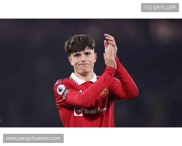 拉什福德称曼联困境难言其因并表态愿长期留巴萨继续担纲球队核心